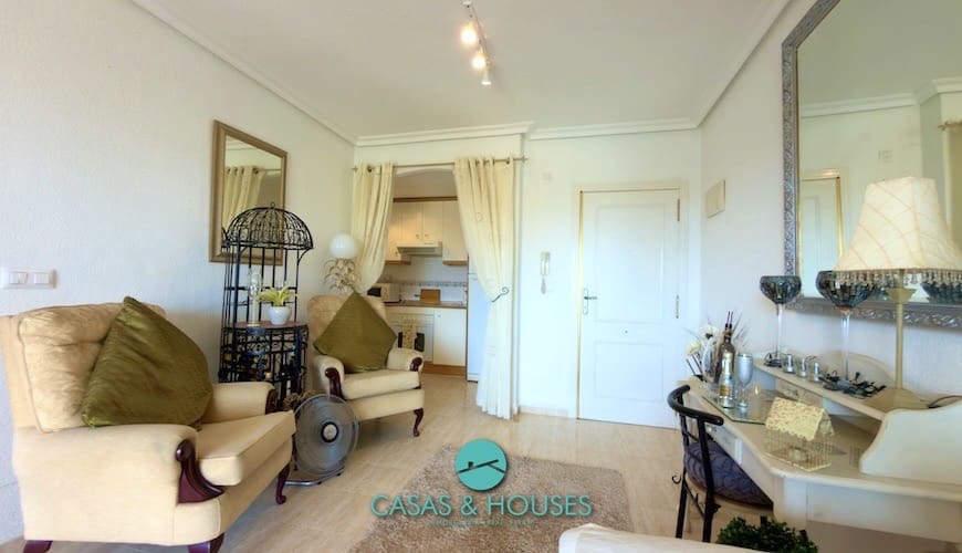 2 soveværelse Lejlighed til salg i La Manga del Mar Menor med swimmingpool - € 190.000 (Ref: 9981271)