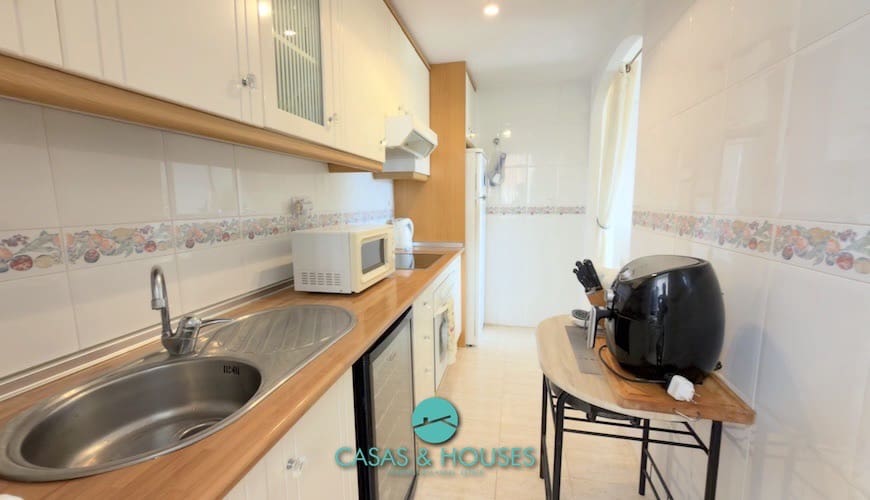 2 soveværelse Lejlighed til salg i La Manga del Mar Menor med swimmingpool - € 190.000 (Ref: 9981271)