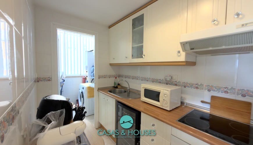 2 soveværelse Lejlighed til salg i La Manga del Mar Menor med swimmingpool - € 190.000 (Ref: 9981271)