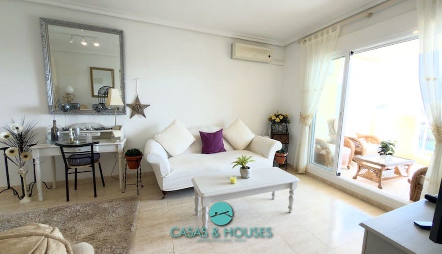 2 soveværelse Lejlighed til salg i La Manga del Mar Menor med swimmingpool - € 190.000 (Ref: 9981271)