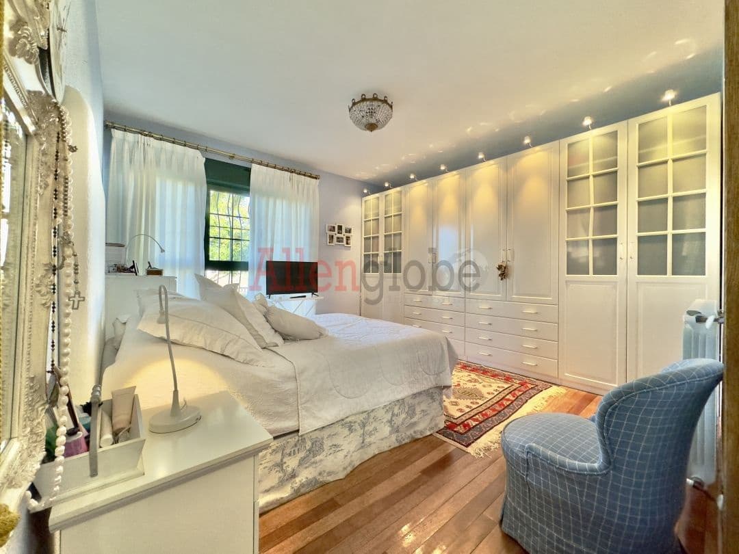 7 soveværelse Villa til salg i Oviedo - € 795.000 (Ref: 8331932)