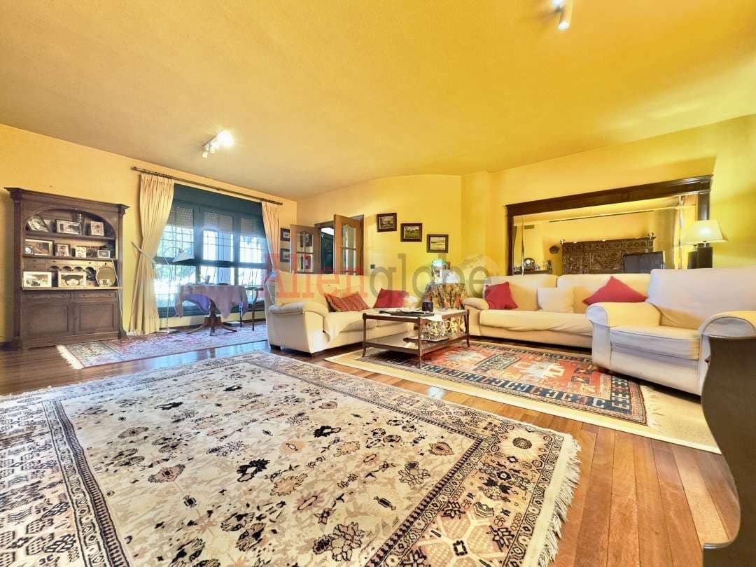 7 soveværelse Villa til salg i Oviedo - € 795.000 (Ref: 8331932)