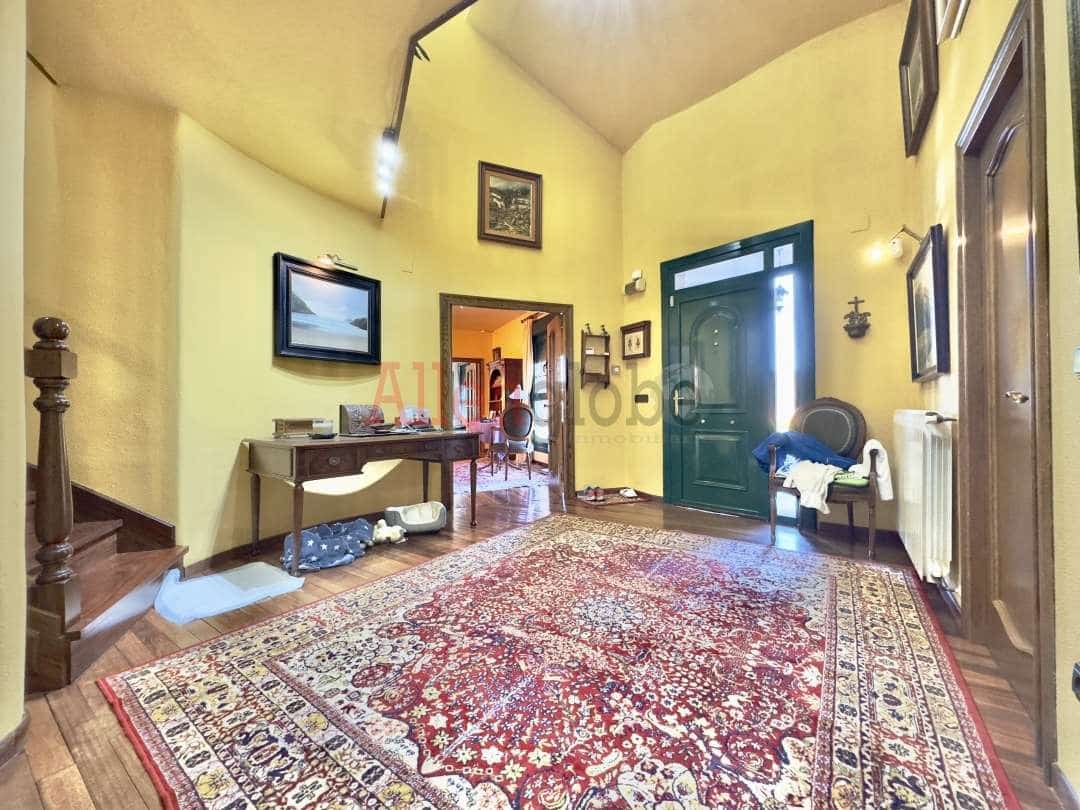 7 soveværelse Villa til salg i Oviedo - € 795.000 (Ref: 8331932)