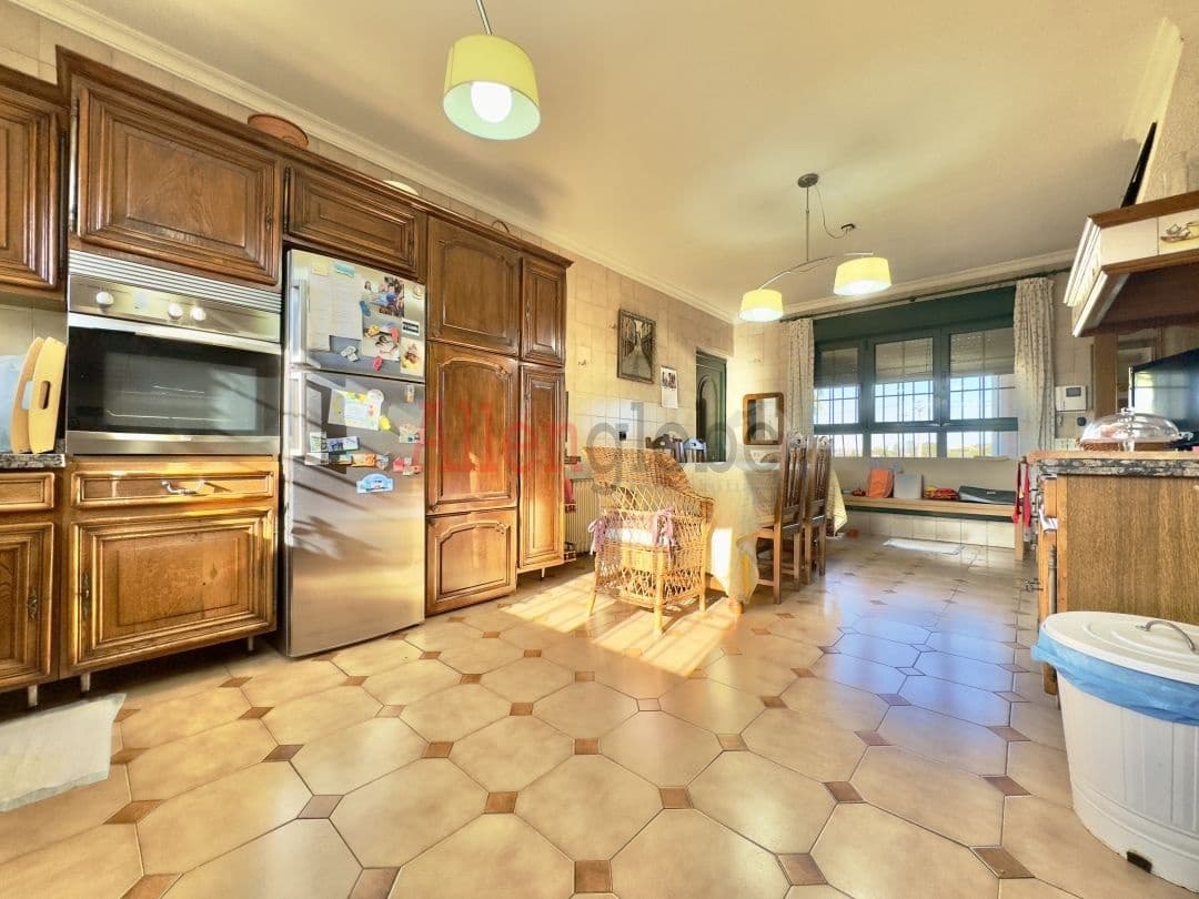 7 soveværelse Villa til salg i Oviedo - € 795.000 (Ref: 8331932)