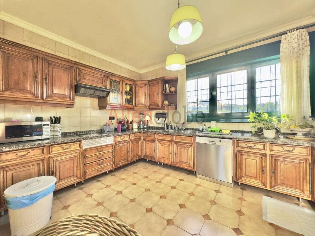 7 soveværelse Villa til salg i Oviedo - € 795.000 (Ref: 8331932)