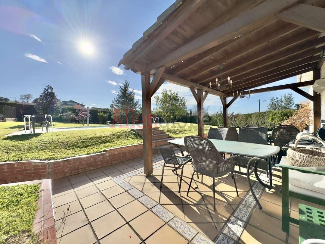 7 soveværelse Villa til salg i Oviedo - € 795.000 (Ref: 8331932)