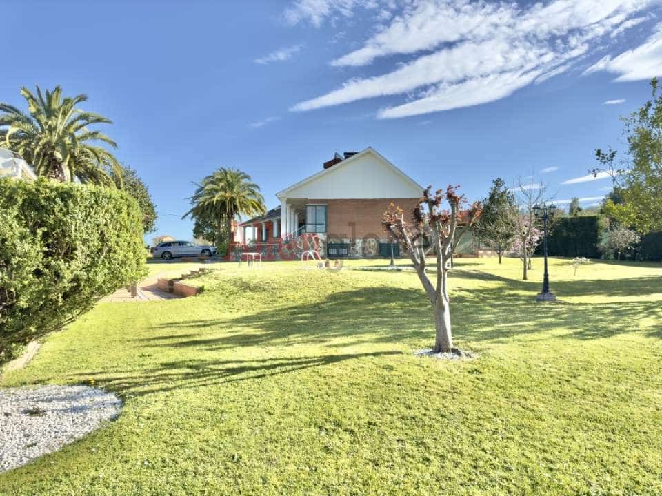 7 soveværelse Villa til salg i Oviedo - € 795.000 (Ref: 8331932)