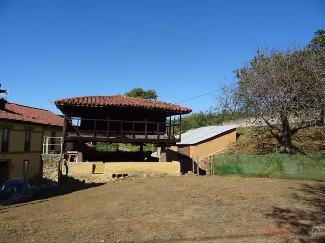 3 quarto Casa em Banda para venda em Oviedo - 70 000 € (Ref: 8331946)