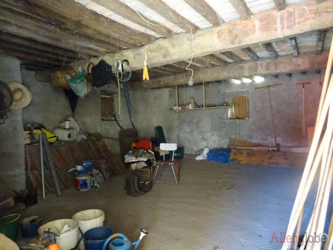 3 soveværelse Byhus til salg i Oviedo - € 70.000 (Ref: 8331946)