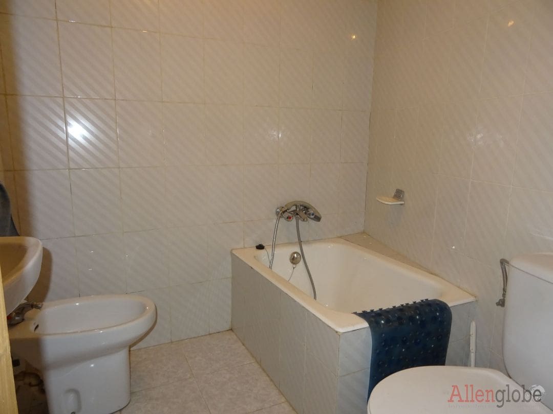 3 soveværelse Byhus til salg i Oviedo - € 70.000 (Ref: 8331946)