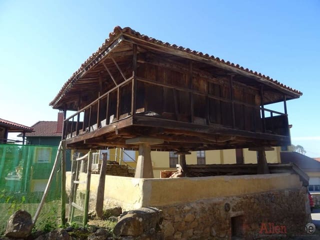 3 quarto Casa em Banda para venda em Oviedo - 70 000 € (Ref: 8331946)