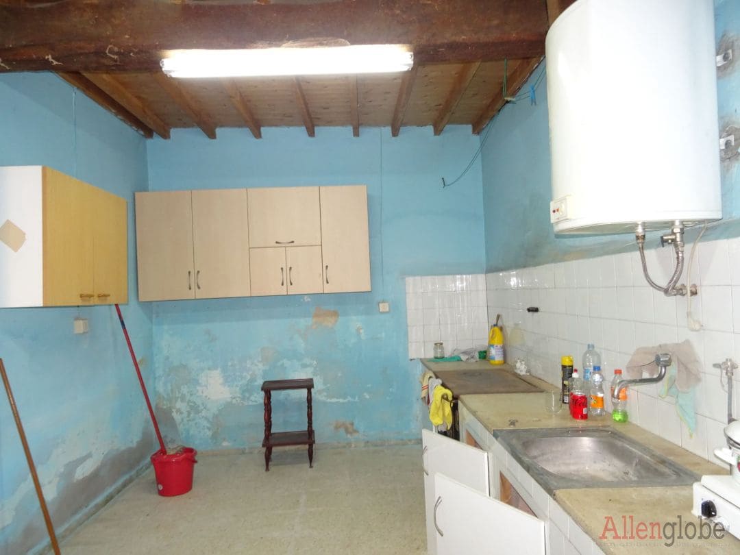 3 soveværelse Byhus til salg i Oviedo - € 70.000 (Ref: 8331946)