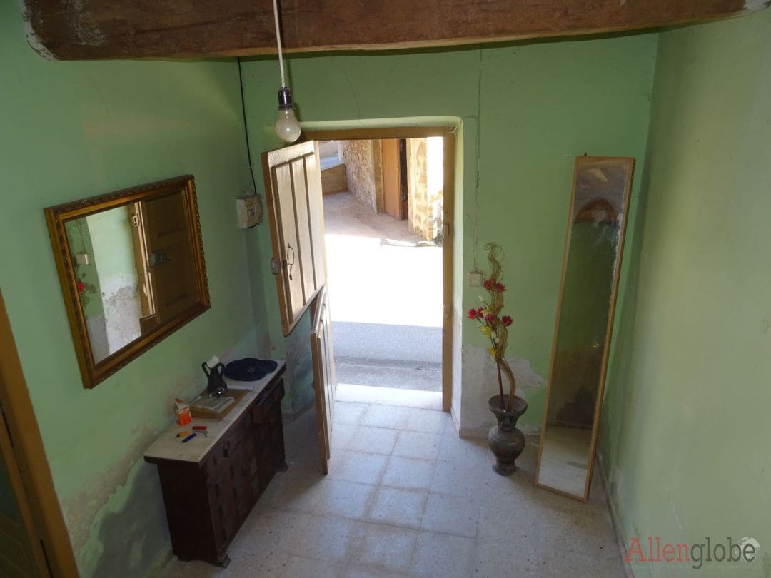 3 soveværelse Byhus til salg i Oviedo - € 70.000 (Ref: 8331946)