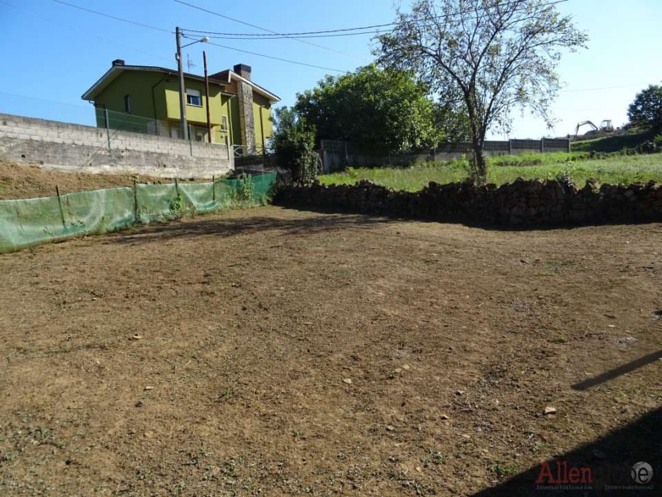 3 soveværelse Byhus til salg i Oviedo - € 70.000 (Ref: 8331946)