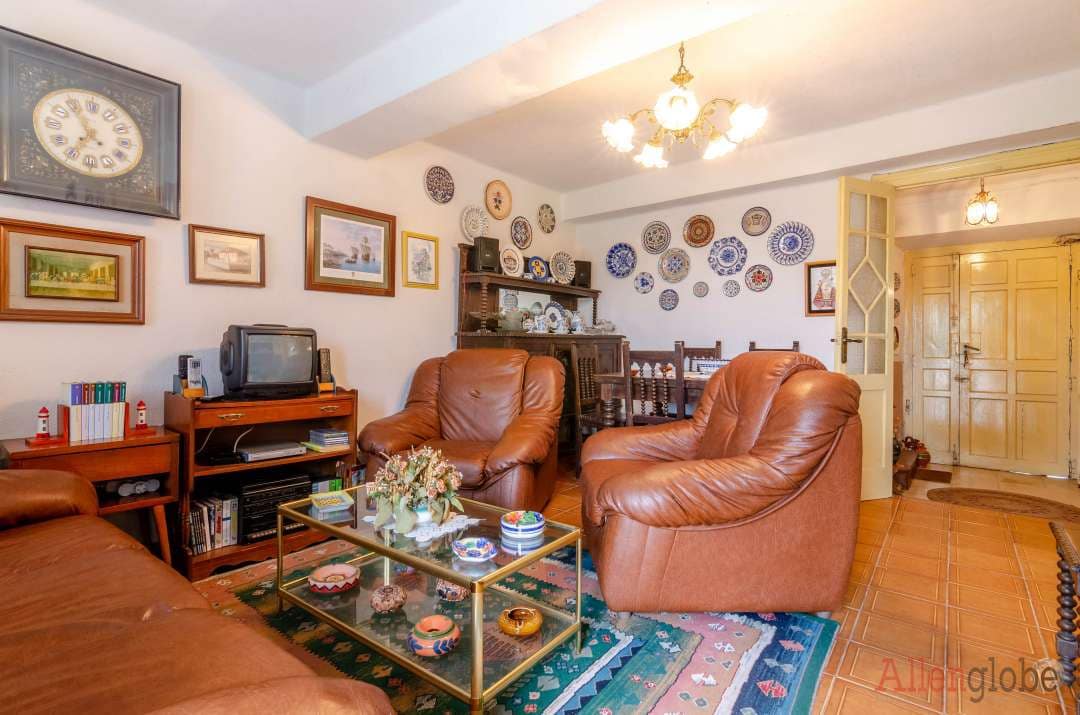 4 bedroom Townhouse for sale in Llanera - € 350,000 (Ref: 8331947)