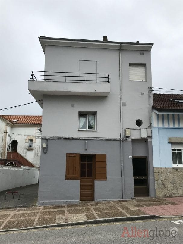 6 slaapkamer Flat te koop in Oviedo - € 160.000 (Ref: 8332903)