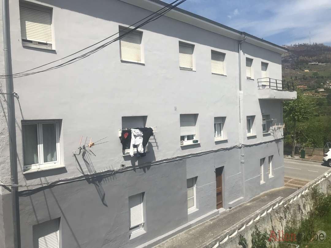 6 slaapkamer Flat te koop in Oviedo - € 160.000 (Ref: 8332903)