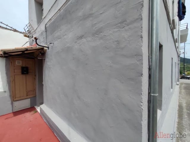 6 soveværelse Lejlighed til salg i Centro Urbano, Oviedo - € 160.000 (Ref: 8332903)