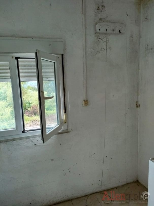 6 slaapkamer Flat te koop in Oviedo - € 160.000 (Ref: 8332903)