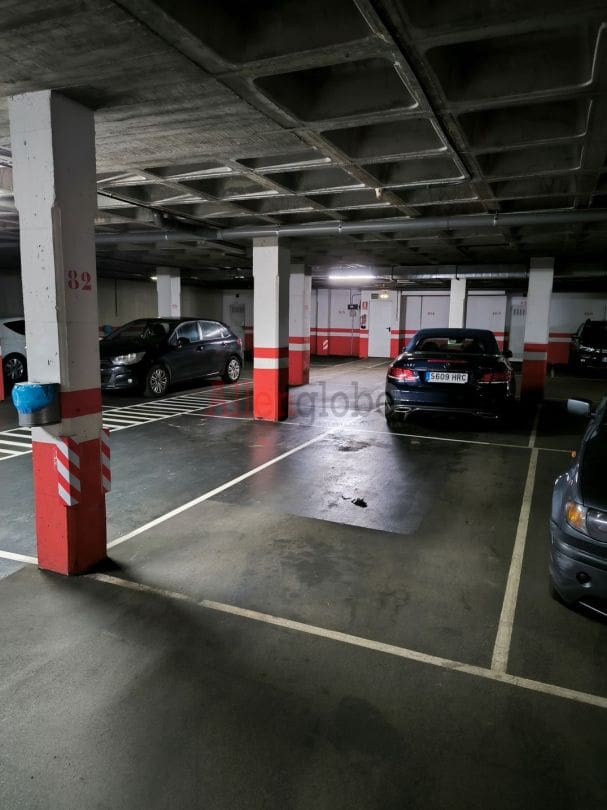 Garage til salg i Oviedo - € 18.000 (Ref: 8653785)