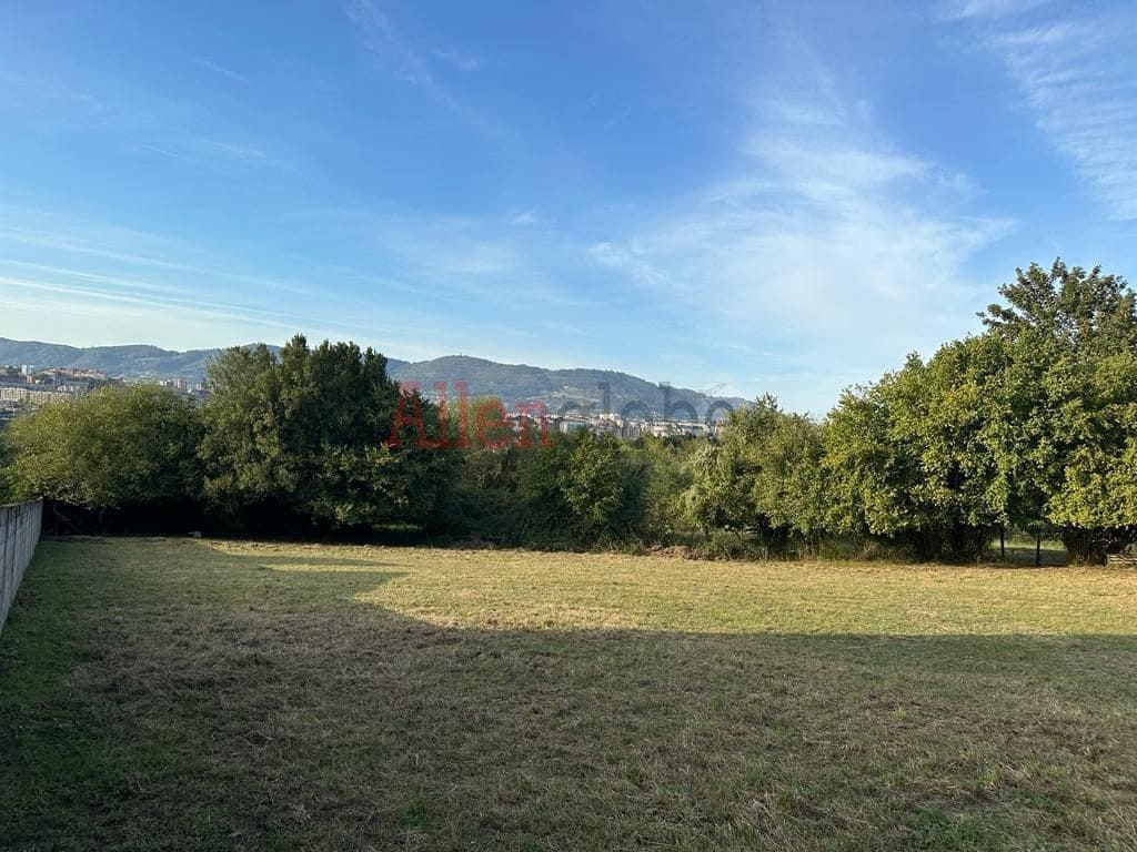 Grunde uden byggetilladelser til salg i Oviedo - € 146.000 (Ref: 8677397)