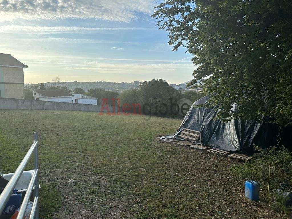 Grunde uden byggetilladelser til salg i Oviedo - € 146.000 (Ref: 8677397)