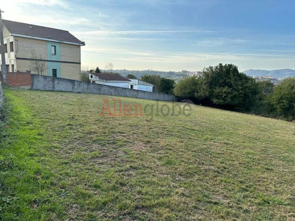 Grunde uden byggetilladelser til salg i Oviedo - € 146.000 (Ref: 8677397)