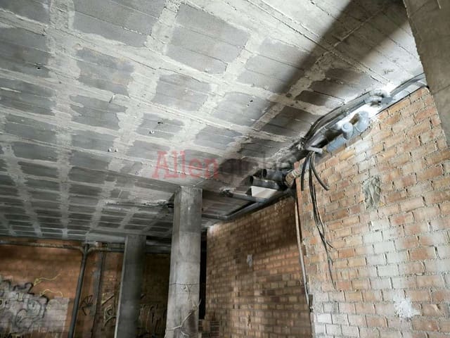 Erhverv til salg i Centro Urbano, Oviedo - € 110.000 (Ref: 8703450)