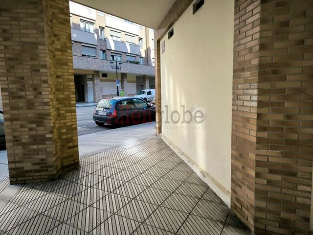 Erhverv til salg i Centro Urbano, Oviedo - € 110.000 (Ref: 8703450)