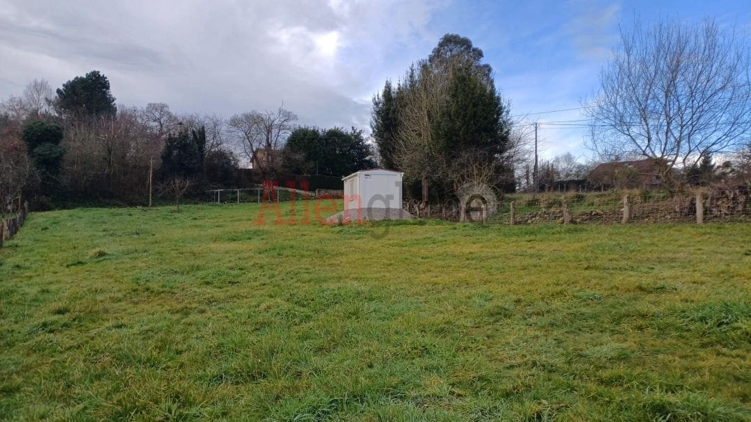 Grunde uden byggetilladelser til salg i Siero - € 75.000 (Ref: 8757193)