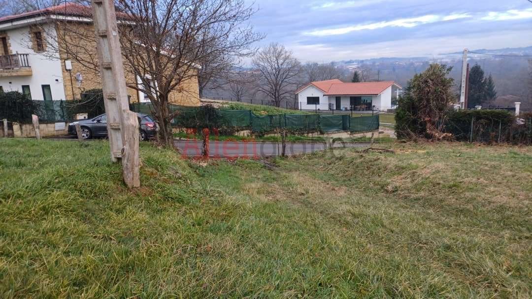 Teren niezagospodarowany na sprzedaż w Siero - 110 000 € (Ref: 8765826)