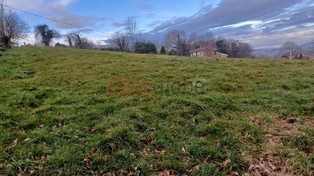 Mark till salu i Siero - 110 000 € (Ref: 8765826)