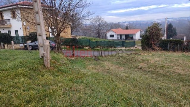 Mark till salu i Siero - 110 000 € (Ref: 8765826)