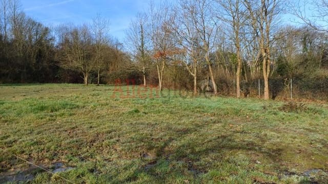 Ubebygd land til salgs i Oviedo - € 170 000 (Ref: 8830286)