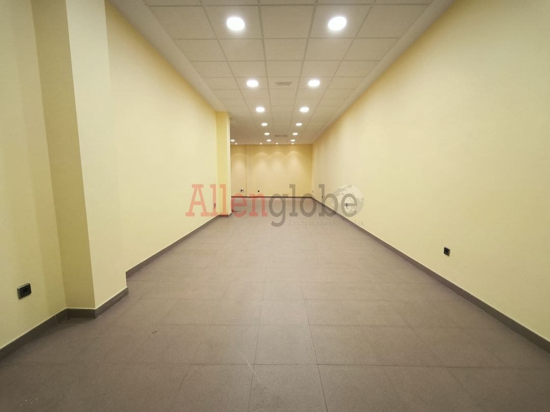 Erhverv til salg i Oviedo - € 70.000 (Ref: 8848627)