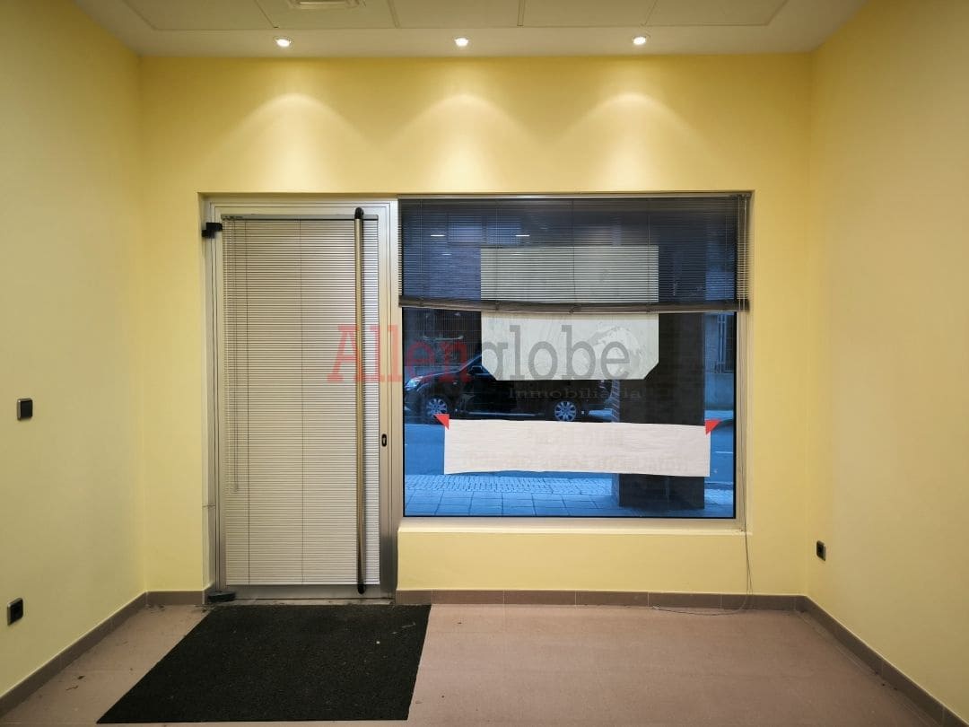 Erhverv til salg i Oviedo - € 70.000 (Ref: 8848627)