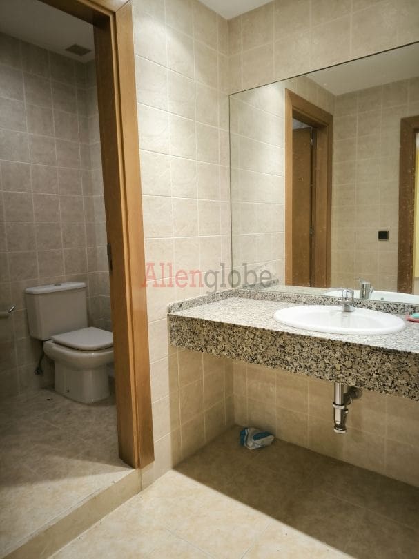 Erhverv til salg i Oviedo - € 70.000 (Ref: 8848627)