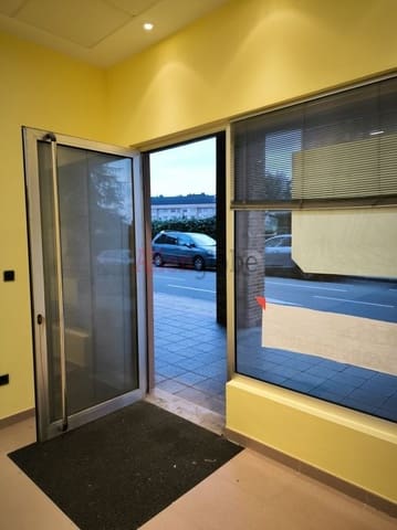 Erhverv til salg i Centro Urbano, Oviedo - € 70.000 (Ref: 8848627)