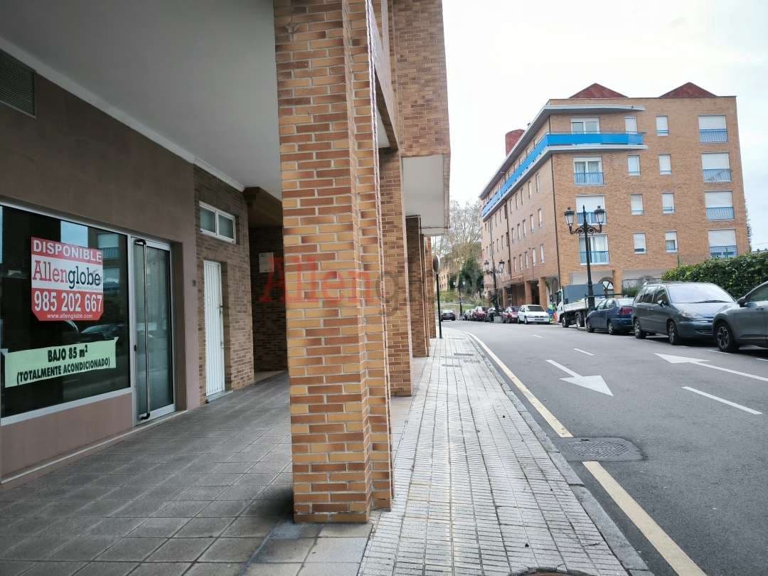 Erhverv til salg i Oviedo - € 70.000 (Ref: 8848627)