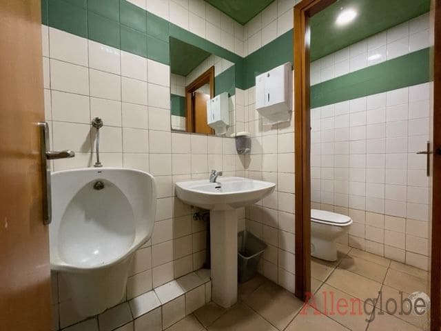 Erhverv til salg i Oviedo - € 130.000 (Ref: 8853144)