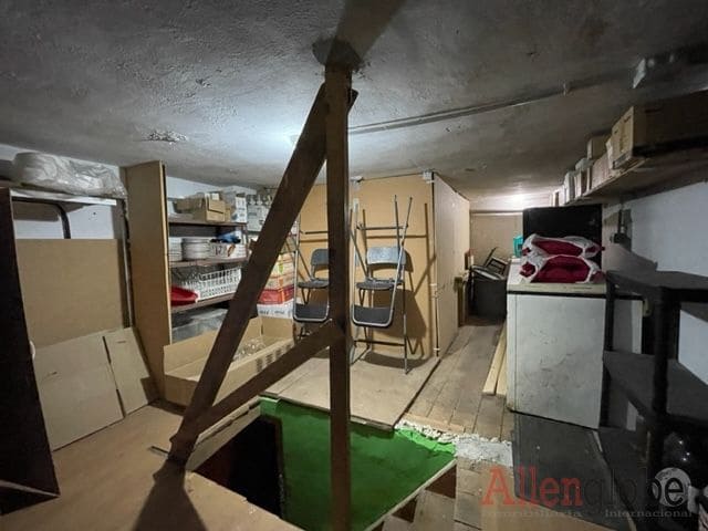 Erhverv til salg i Oviedo - € 130.000 (Ref: 8853144)