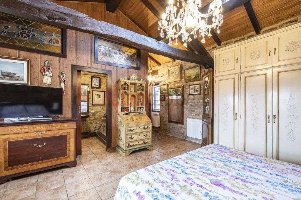 4 soveværelse Byhus til salg i Siero - € 446.000 (Ref: 8865377)