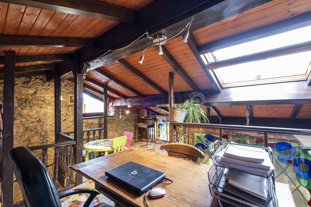 4 soveværelse Byhus til salg i Siero - € 446.000 (Ref: 8865377)