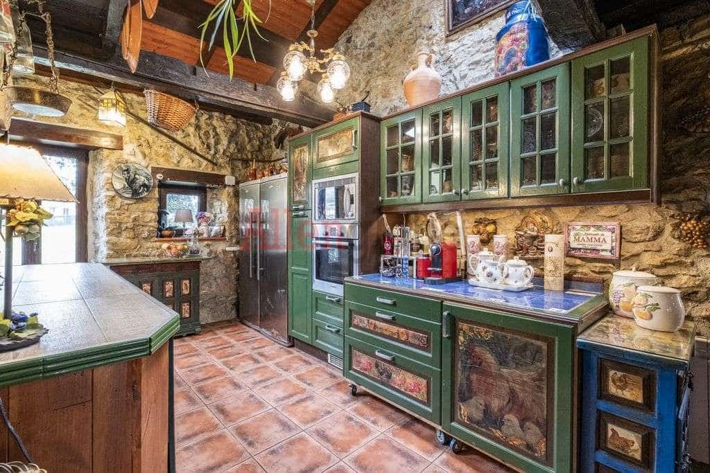 4 soveværelse Byhus til salg i Siero - € 446.000 (Ref: 8865377)