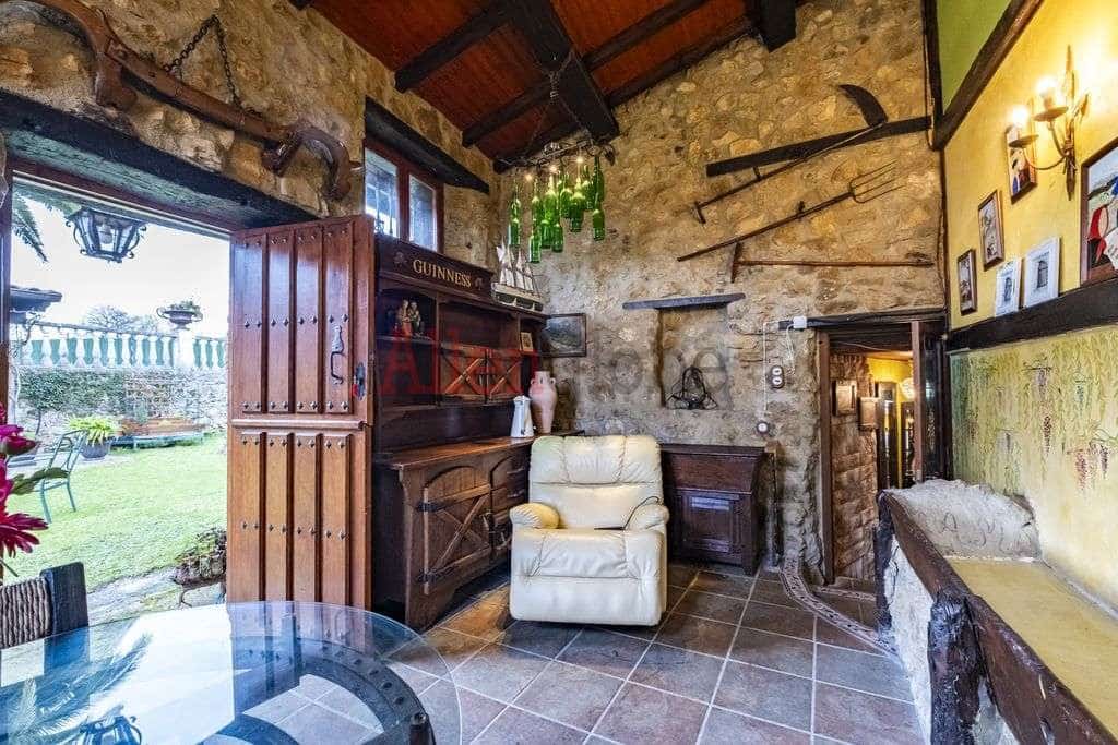 4 soveværelse Byhus til salg i Siero - € 446.000 (Ref: 8865377)