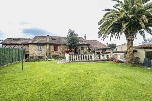 4 bedroom Townhouse for sale in Siero - € 446,000 (Ref: 8865377)