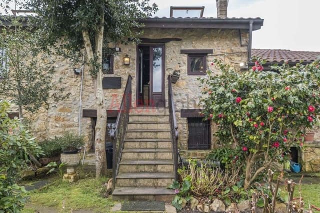 4 bedroom Townhouse for sale in Siero - € 446,000 (Ref: 8865377)