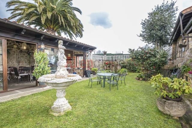 4 bedroom Townhouse for sale in Siero - € 446,000 (Ref: 8865377)