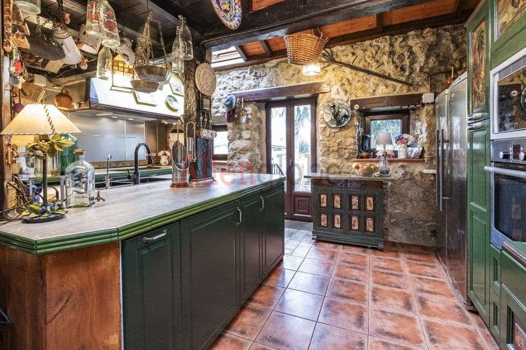 4 soveværelse Byhus til salg i Siero - € 446.000 (Ref: 8865377)