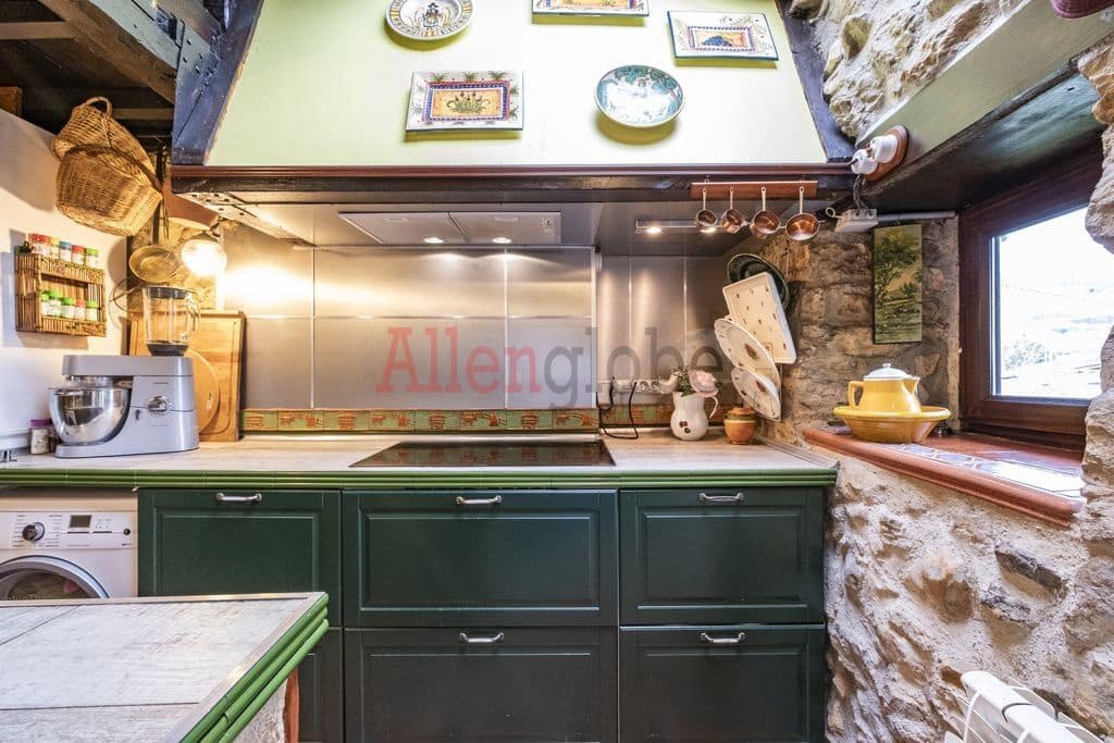 4 soveværelse Byhus til salg i Siero - € 446.000 (Ref: 8865377)